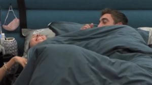 Giaele e Antonino intimi al GF Vip: il video sotto le coperte