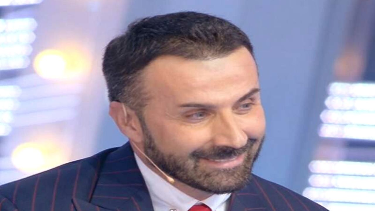 Gigolo Roy confessa: "Guadagno dai 10 ai 15mila euro al mese" 41 gigolo roy