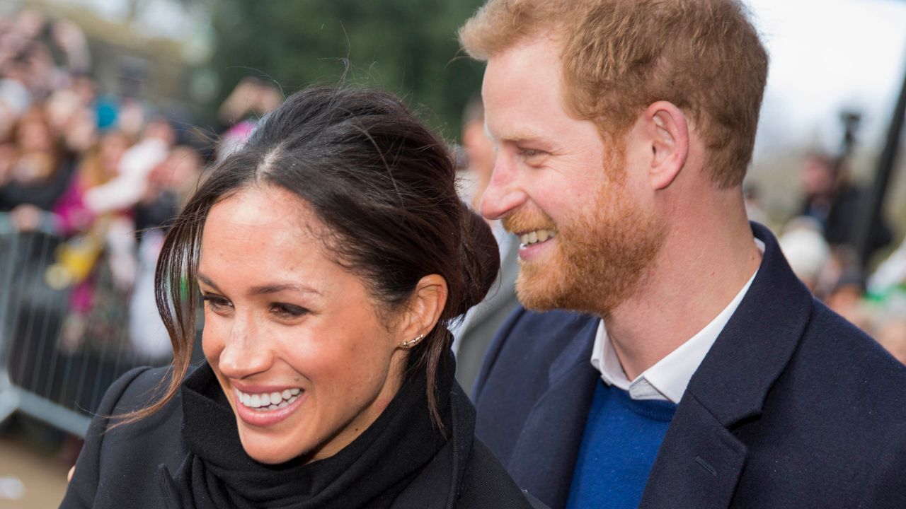 Harry e Meghan, la foto di coppia in risposta a quella della famiglia 41 Harry e Meghan
