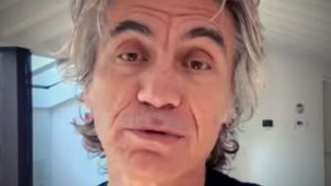 Luciano Ligabue, annullati i concerti: “Non sono stato bene”