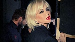 Paola Barale, single ma non troppo: “Mi diverto con quelli sbagliati”