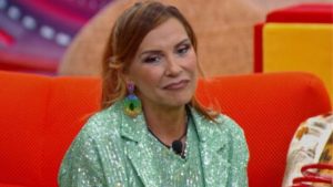GF VIP, notte di passione tra Patrizia Rossetti e Luciano? Le parole degli altri concorrenti