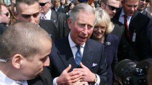 Re Carlo III: il dono speciale a chi ha espresso le condoglianze per la morte della Regina