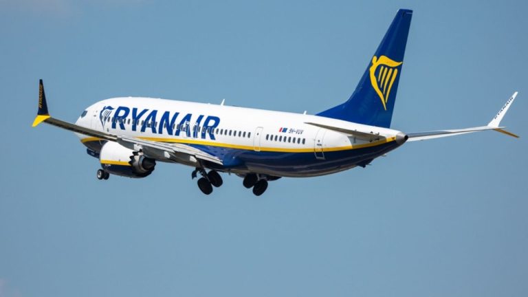whatsapp down ryanair