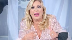 “È arrivata Pinuccia Ferragni”: Tina contro la dama di Vigevano