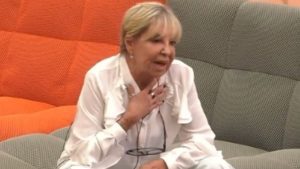 Wilma Goich, infranto il regolamento: cos’è successo, il video