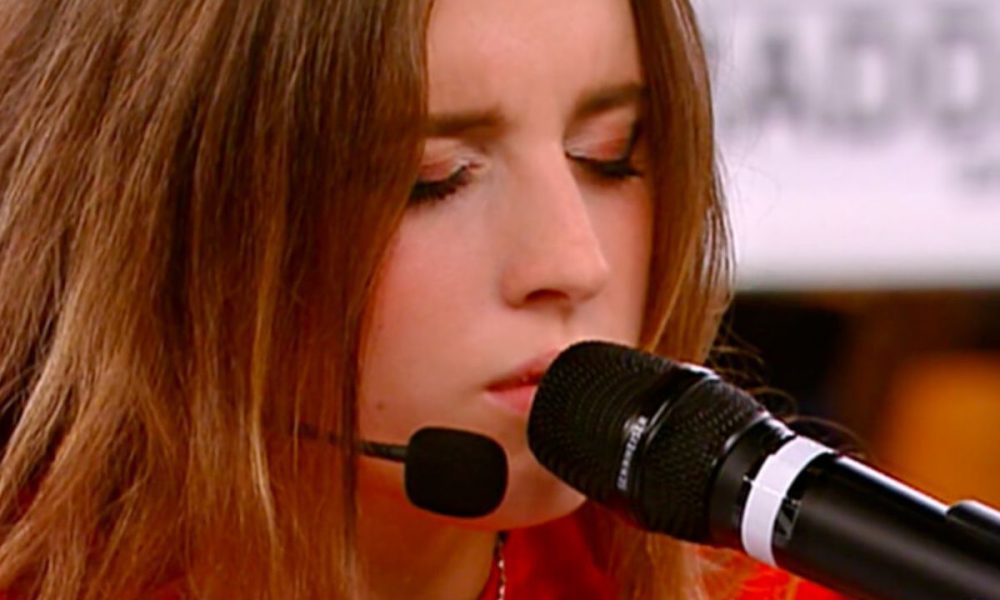 Amici, un’altra figlia d’arte: dopo LDA c’è Angelina, la figlia di Mango