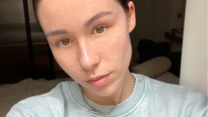 Aurora Ramazzotti, autoironia sul parto: “Anch’io mi chiedo quando caz*o partorisce?”
