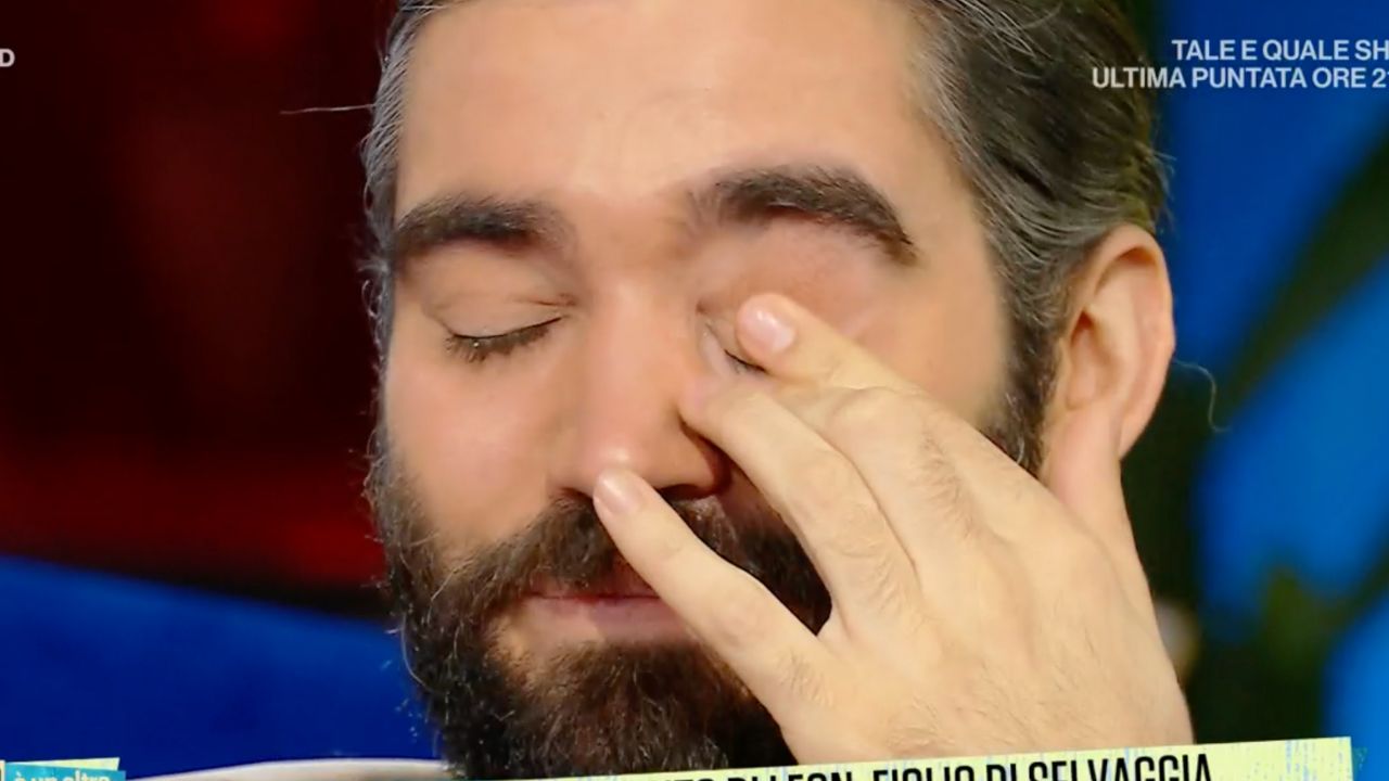 Lorenzo Biagiarelli a Oggi è un altro giorno: le lacrime per il figlio della Lucarelli 41 biagiarelli lucarelli figlio