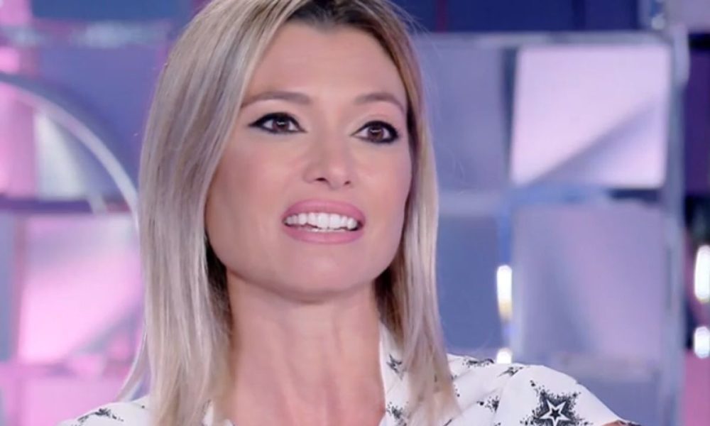 Carlotta Mantovan con la figlia Stella: il dolce scatto social in ricordo di Fabrizio Frizzi