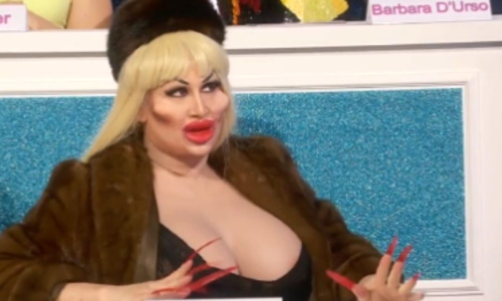 Nehellenia imita Elenoire Ferruzzi a Drag Race: la reazione dell’ex gieffina