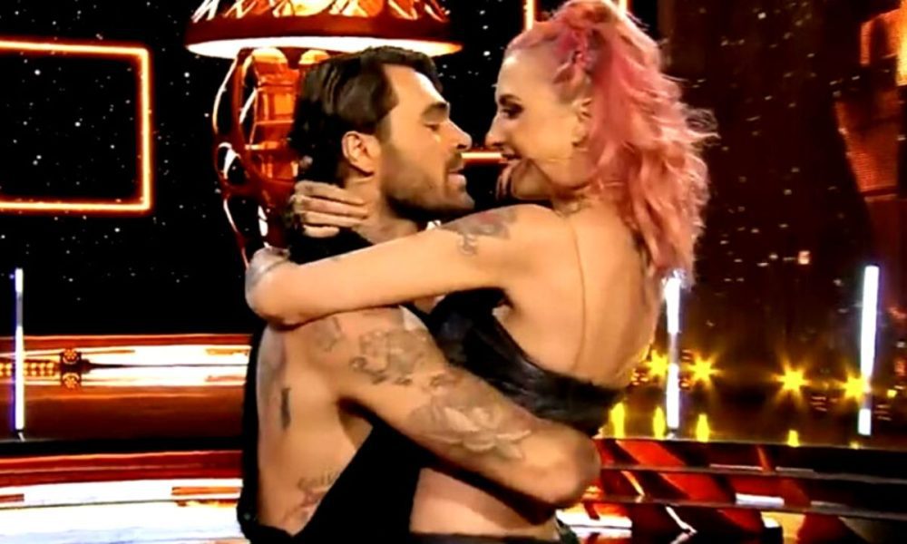 Ema Stokholma e Angelo Madonia, arriva il bacio: a Ballando è nata una coppia