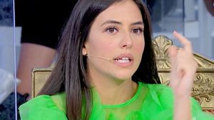 Federica Aversano e Ida, prima le accuse poi l’abbraccio: la reazione di Roberta