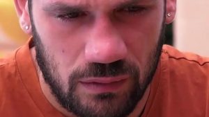 Luca Salatino, nuova crisi e lacrime: “Voglio andarmene”