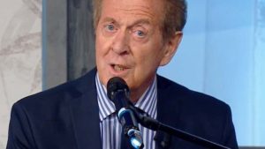 Memo Remigi si confessa dopo il caos in Rai: “Non mi do pace”