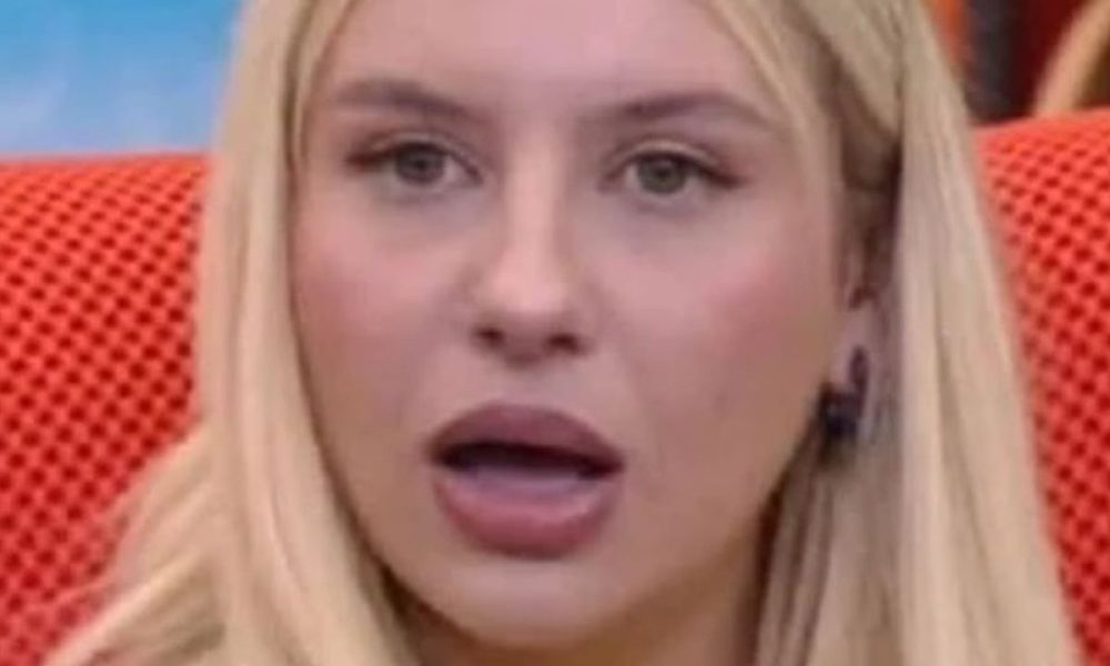 Micol Incorvaia perde il controllo: “Ho fatto la pazza, mi devono ricoverare”
