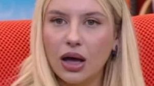 Oriana sparla di Micol Incorvaia: “Aveva i capelli sporchissimi, che schifo”
