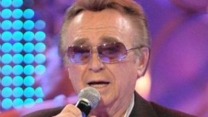 É morto Nico Fidenco: addio al cantante di What a sky, aveva 89 anni