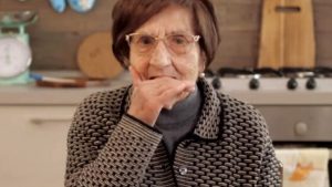 Addio a nonna Rosetta di Casa Surace: la donna aveva 89 anni