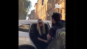 Totti e Ilary Blasi, oggi l’udienza: folla fuori dal Tribunale