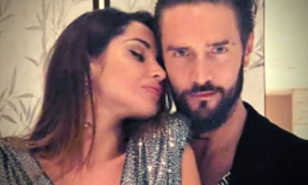 Alex Belli e Delia Duran presto genitori? La coppia ha optato per la fecondazione assistita