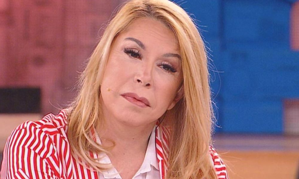 Anna Pettinelli sogna un ruolo da suora in Che Dio Ci Aiuti
