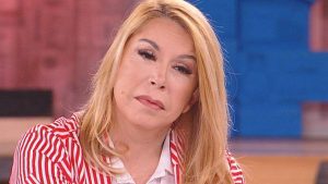 Anna Pettinelli sogna un ruolo da suora in Che Dio Ci Aiuti