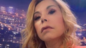 Anna Pettinelli si scaglia contro Attilio Romita: “Che schifo, il peggiore di sempre”