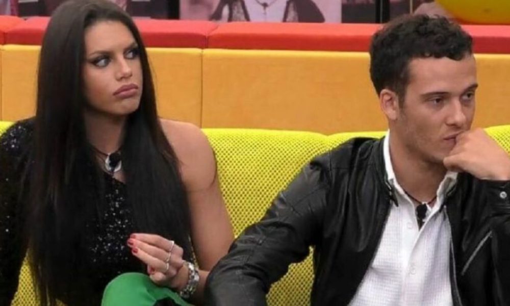 Urla fuori dalla Casa del GF VIP: “Antonella vergognati”