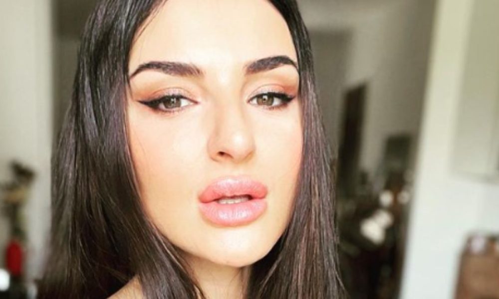 Arisa ancora sommersa dalle critiche: “Da cantante a…”