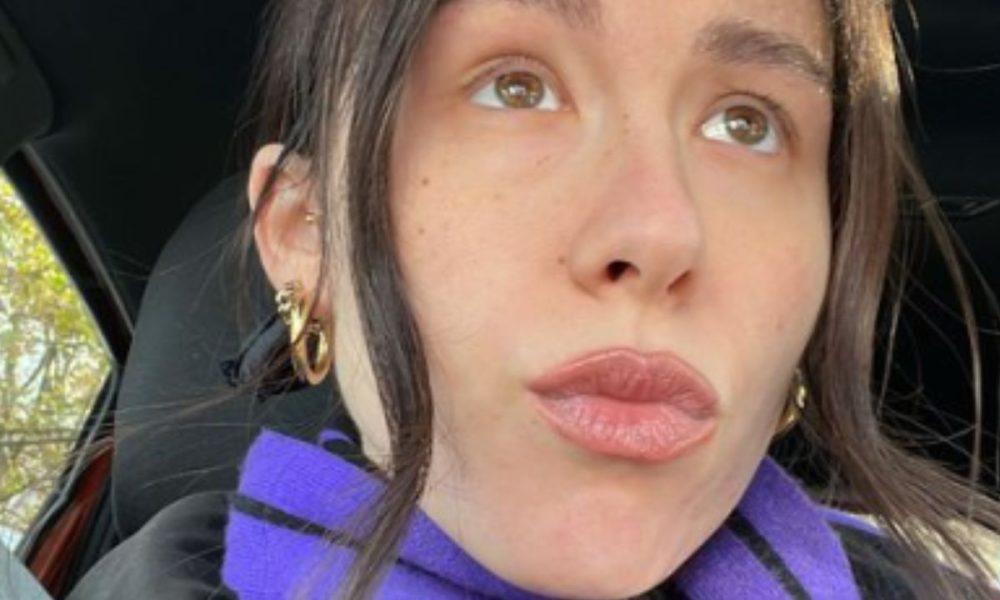 Aurora Ramazzotti, al via la polemica social: “Chissà perché ci si sente liberi…”
