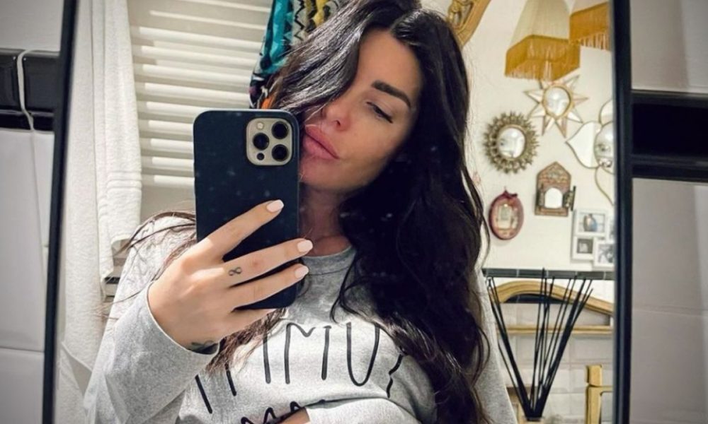 Bianca Atzei ha scelto il nome del figlio e Pieraccioni scherza: “Avete creato un vichingo”