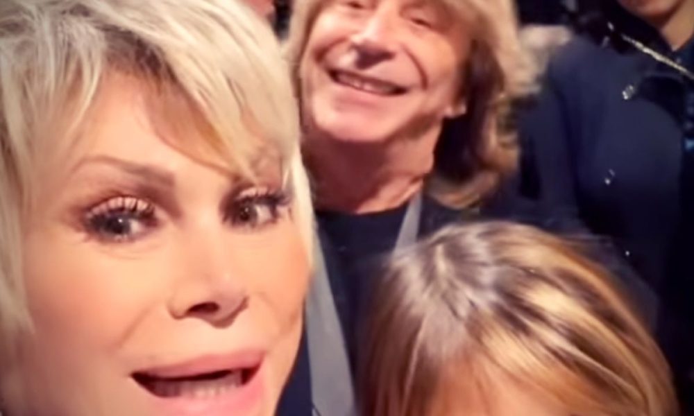 Carmen Russo: la gaffe al matrimonio di Francesca Cipriani nel momento clou