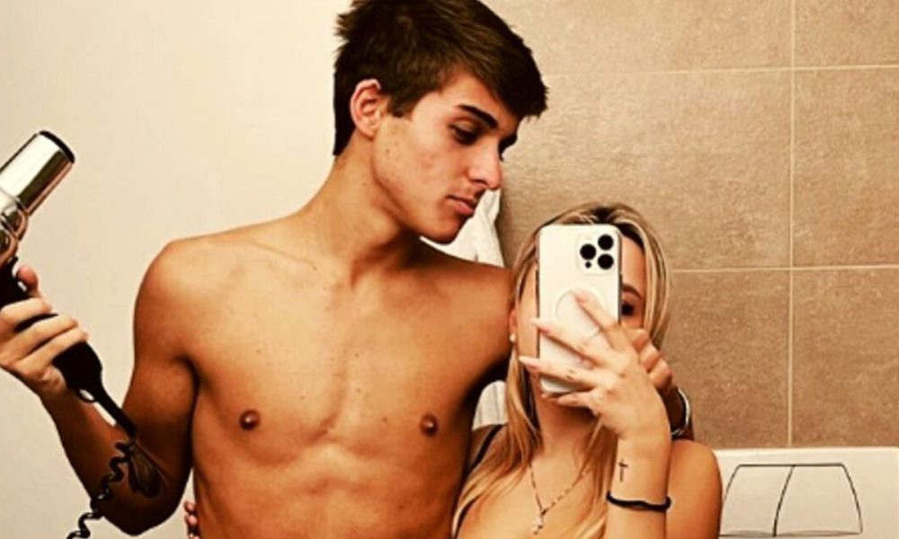 Davide Bonolis pubblica il primo selfie con la fidanzata Alice Zordan