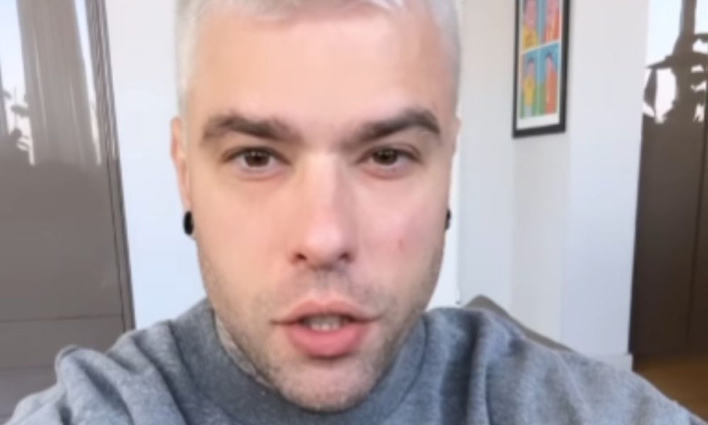 Fedez: “Ti piace la nuova canzone di papà?”, l’ironico siparietto con la figlia Vittoria