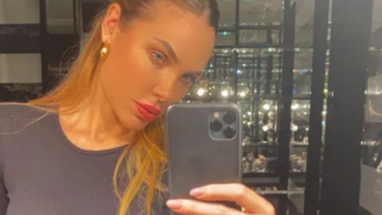Ilary Blasi, fuga d'amore a St. Moritz: la dolce compagnia di Bastian 41 ilary blasi bastian