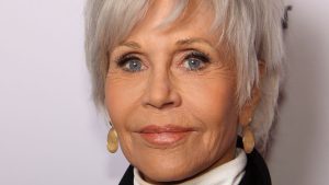 L’annuncio di Jane Fonda: “Ho sospeso la chemio”