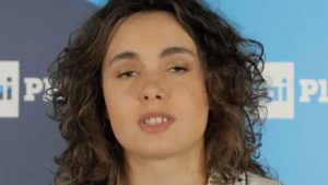 Madame, caos prima del Festival: la cantante indagata per falso ideologico