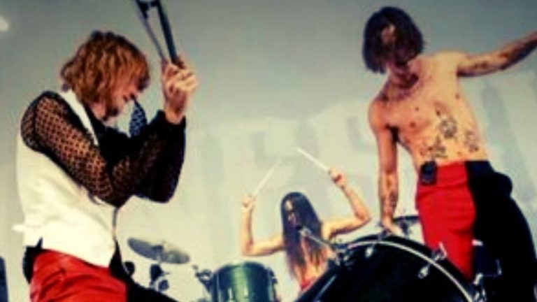 Maneskin strumenti rotti concerto
