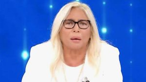 Domenica In in diretta il 25 dicembre: Mara Venier condurrà da casa?