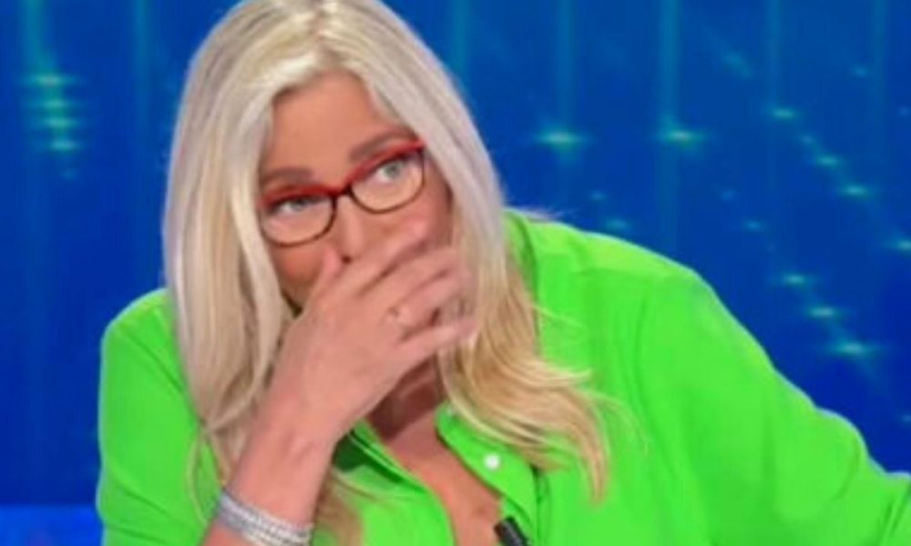 Mara Venier in diretta a Natale, ma non è vero: il giallo a Domenica In
