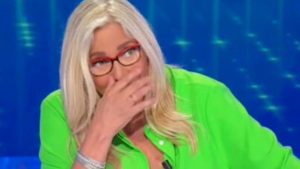 Mara Venier in diretta a Natale, ma non è vero: il giallo a Domenica In
