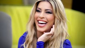Oriana dimentica Antonino e punta Luca Onestini: “Gran pezzo di gnocco”