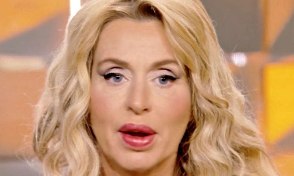 Valeria Marini senza filtri: “Io e Eddy facciamo l’amore dalla mattina alla sera”
