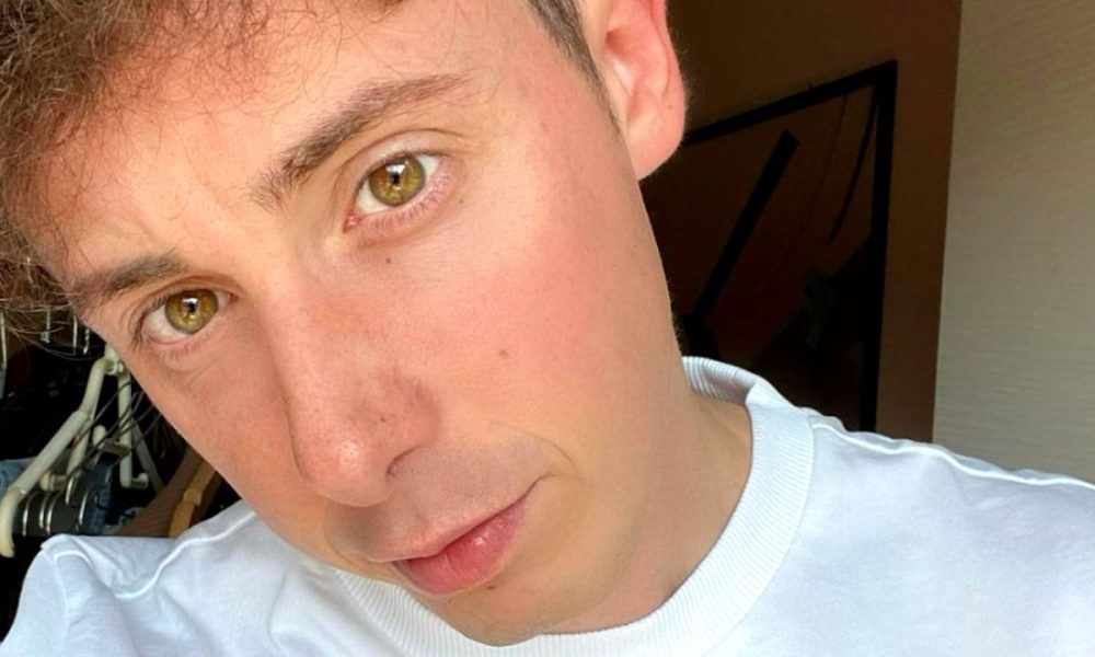 Festival di Sanremo 2023, Shade commenta l’esclusione: “Per me è già un onore così”