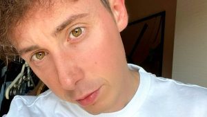 Festival di Sanremo 2023, Shade commenta l’esclusione: “Per me è già un onore così”