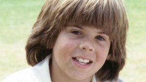 Morto Adam Rich, ex star de “La famiglia Bradford”: aveva 54 anni