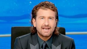 Sanremo 23: sul palco dell’Ariston salirà anche Alessandro Siani
