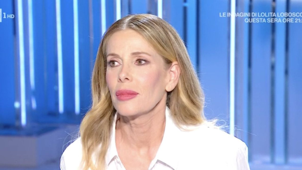 Domenica In, siparietto ironico tra Mara Venier e Alessia Marcuzzi: "Ha tirato su il sedere" 41 alessia marcuzzi domenica in