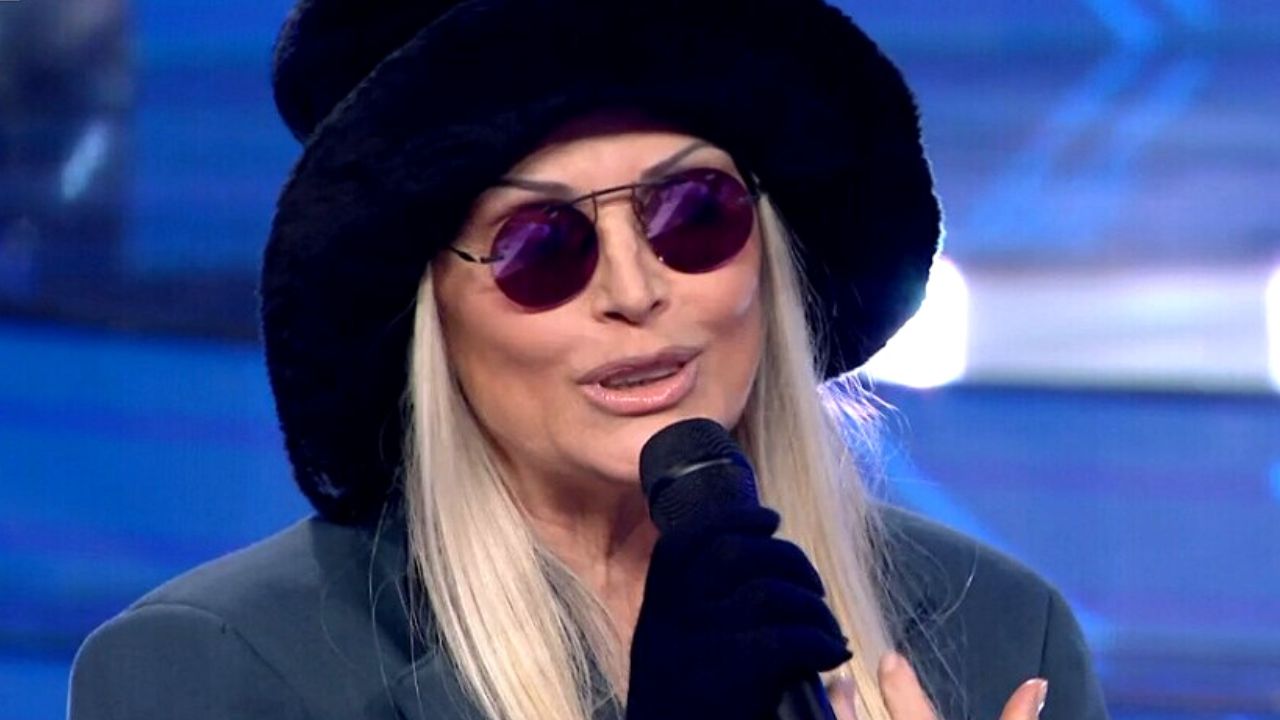 Anna Oxa, Sanremo promette male: multa prima del Festival 41 anna oxa multa sanremo